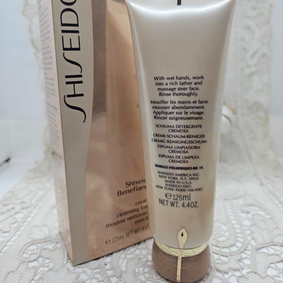 SHISEIDO BENEFIANCE CREAMY CLEANSING FOAM 4.4OZ/125ML NIB - Picture 3 of 5